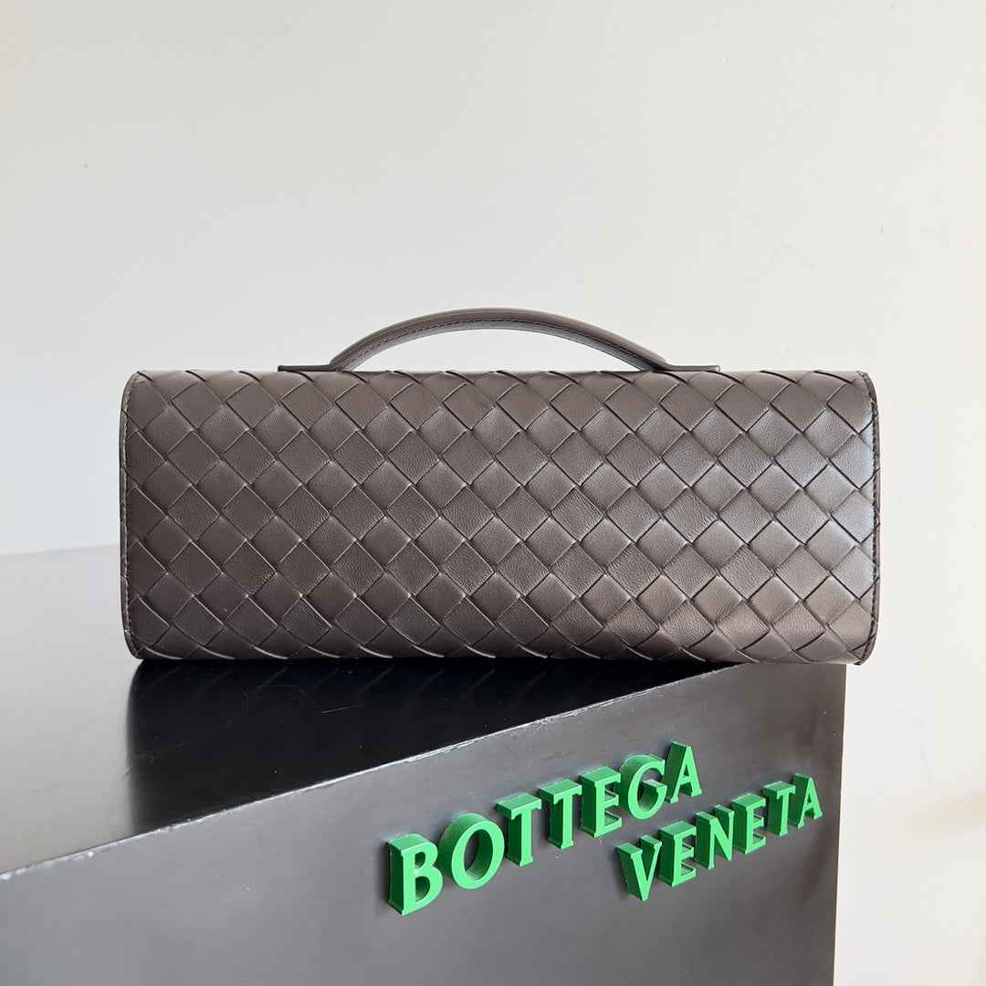 Bottega Veneta Long Clutch Andiamo With Handle 741511 Calfskin Brown