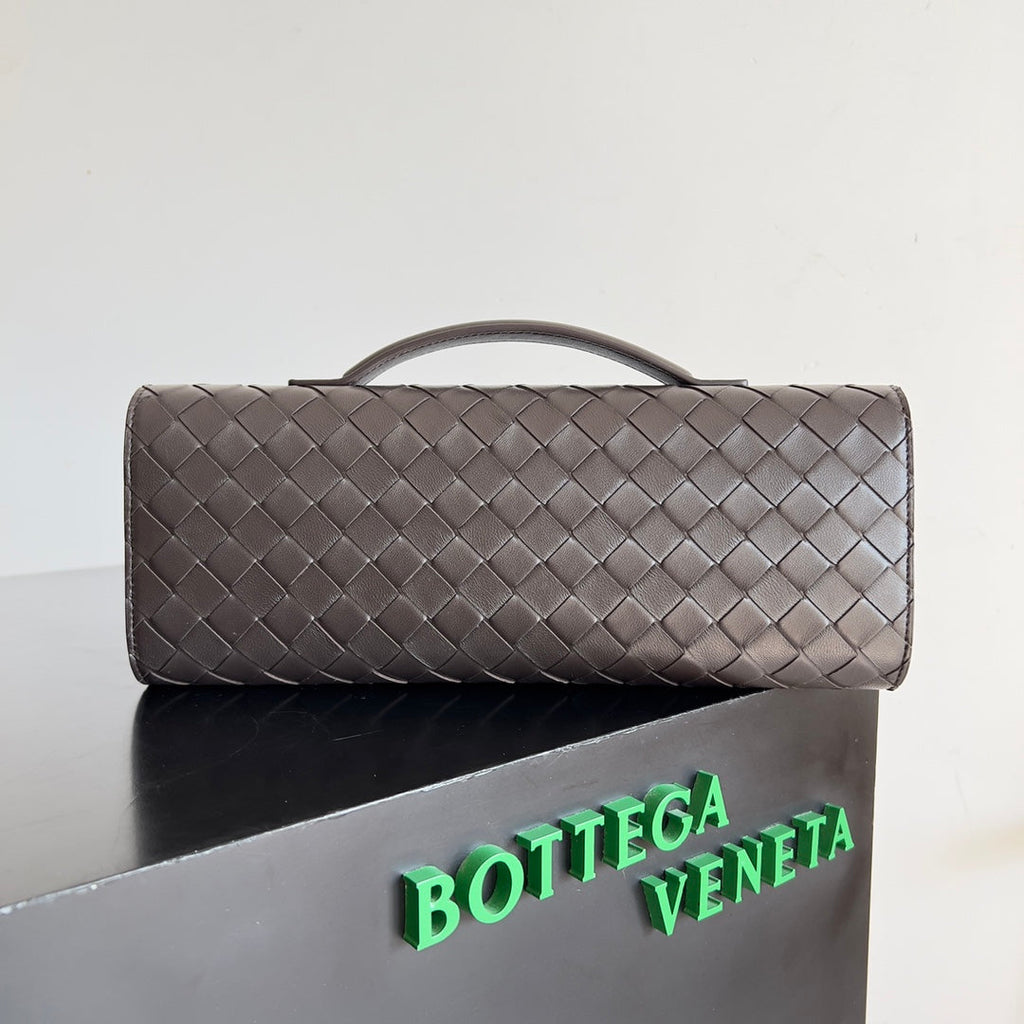 Bottega Veneta Long Clutch Andiamo With Handle 741511 Calfskin Brown
