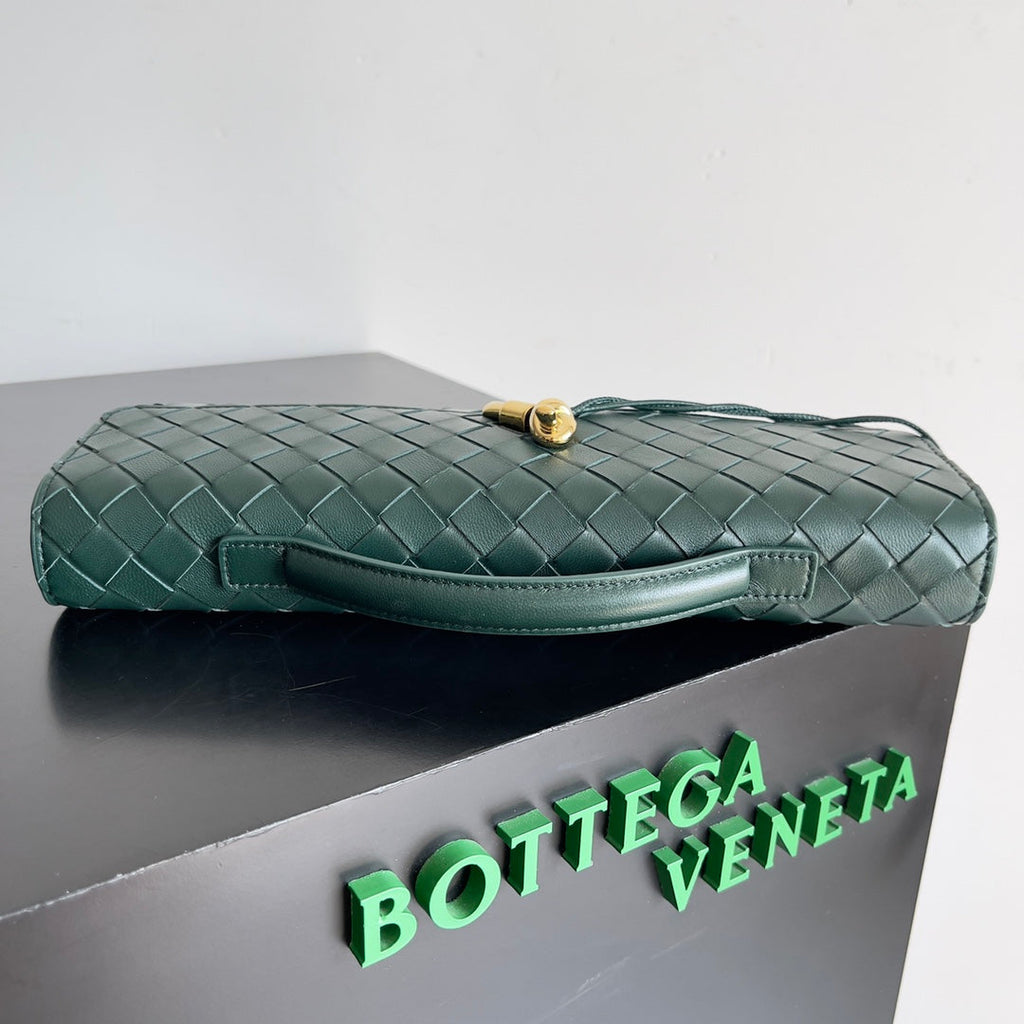 Bottega Veneta Long Clutch Andiamo With Handle 741511 Calfskin Green