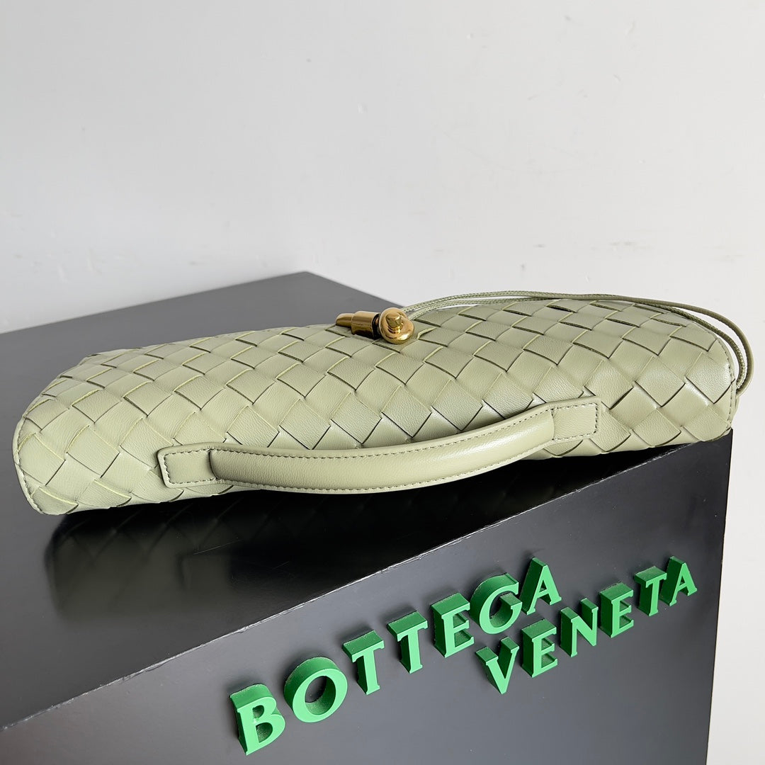 Bottega Veneta Long Clutch Andiamo With Handle 741511 Calfskin Light Green