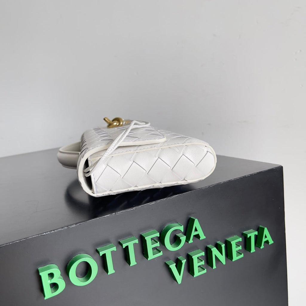 Bottega Veneta Long Clutch Andiamo With Handle 741511 Calfskin White