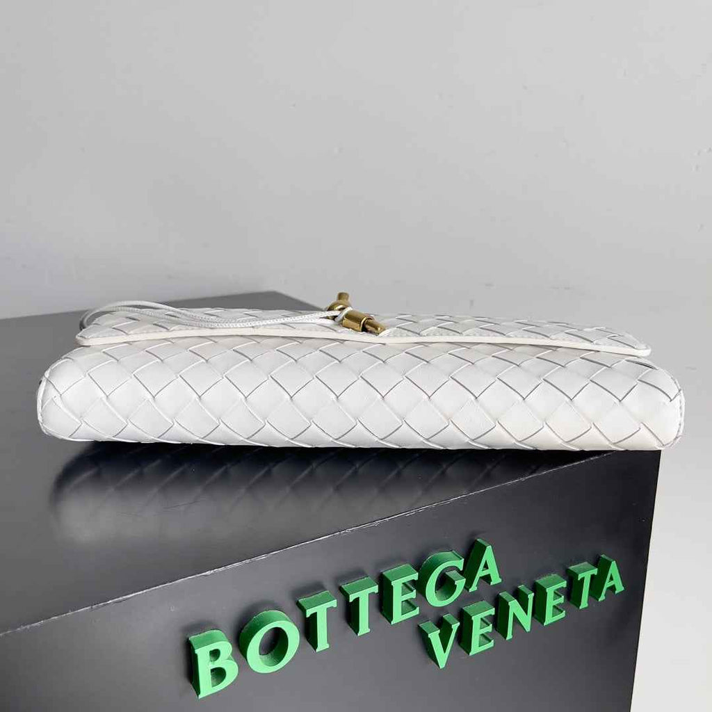Bottega Veneta Long Clutch Andiamo With Handle 741511 Calfskin White