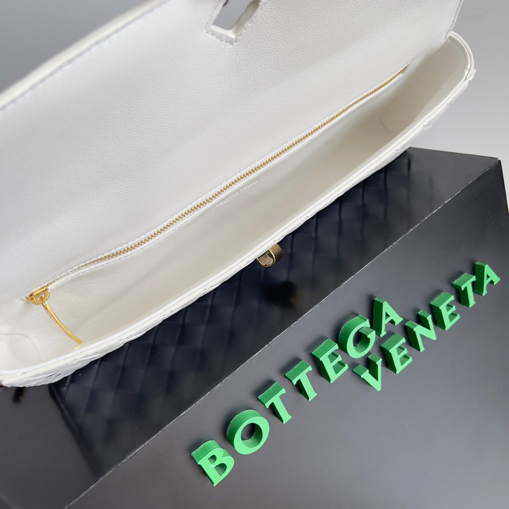 Bottega Veneta Long Clutch Andiamo With Handle 741511 Calfskin White