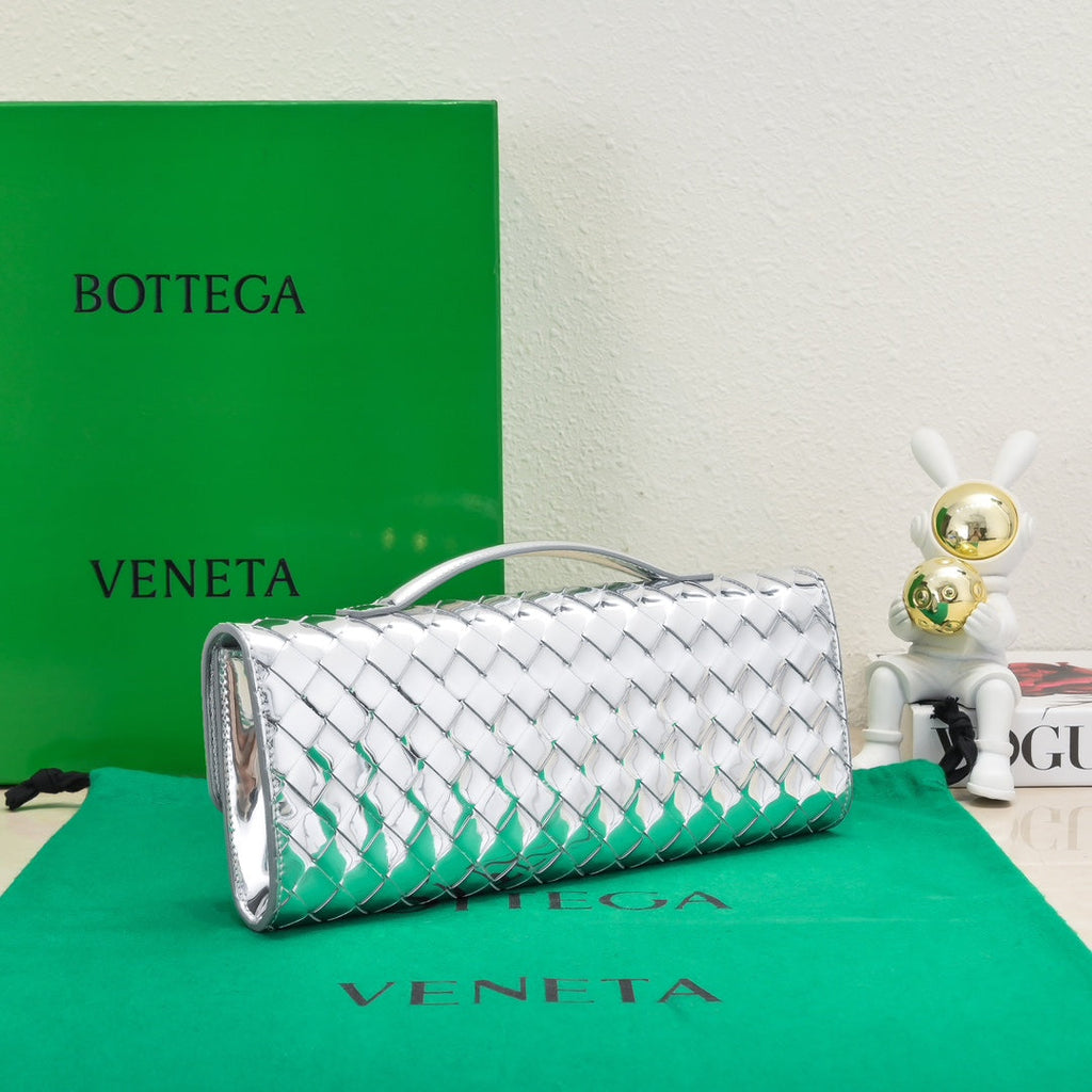 Bottega Veneta Long Clutch Andiamo With Handle 741511 Calfskin Silver