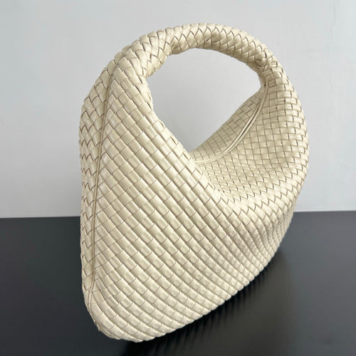 Bottega Veneta Maxi Veneta Bag 856739 in Beige