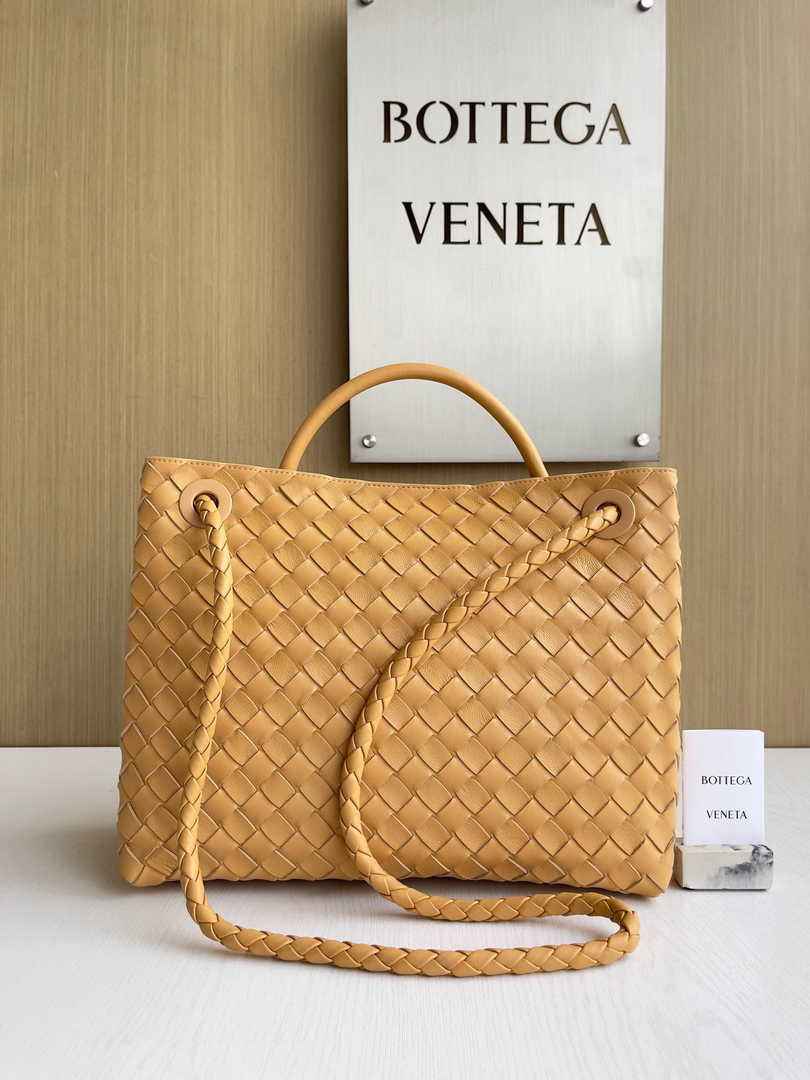 Bottega Veneta Medium Andiamo Bag 743572 Lambskin Tan