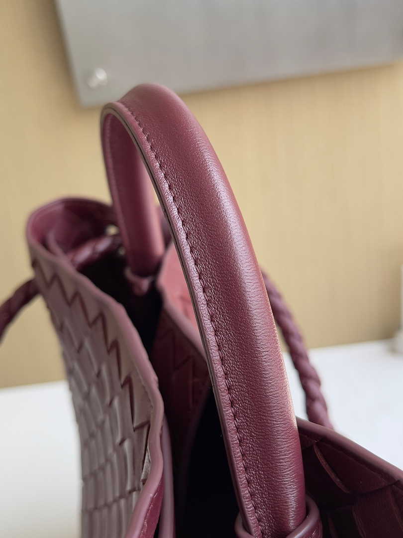 Bottega Veneta Medium Andiamo Bag 743572 Lambskin Wine Red