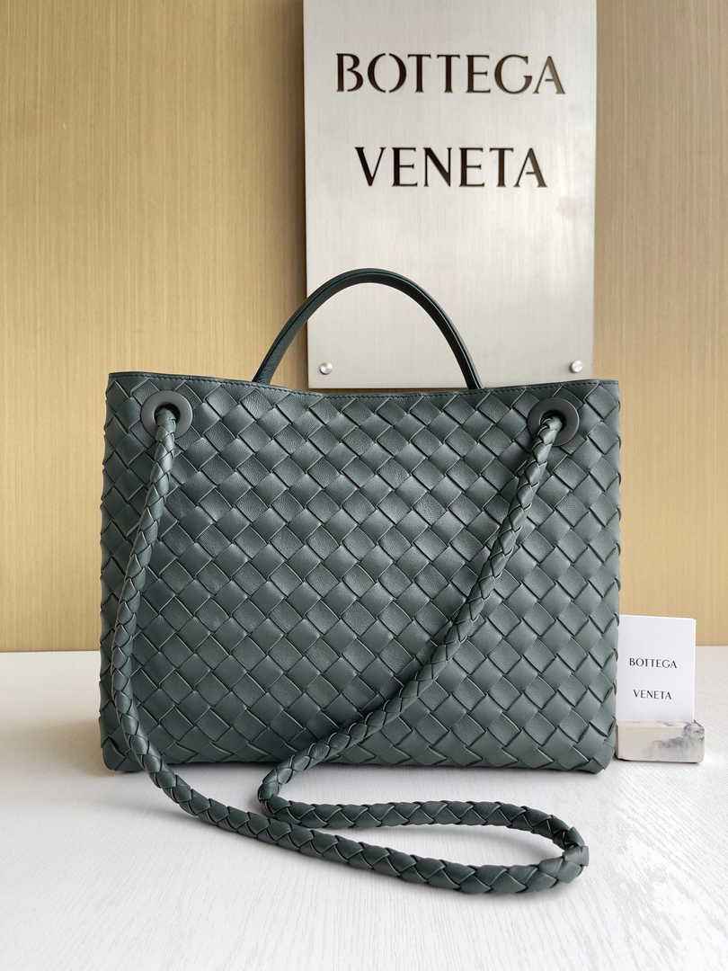 Bottega Veneta Medium Andiamo Bag 743572 Lambskin dark green