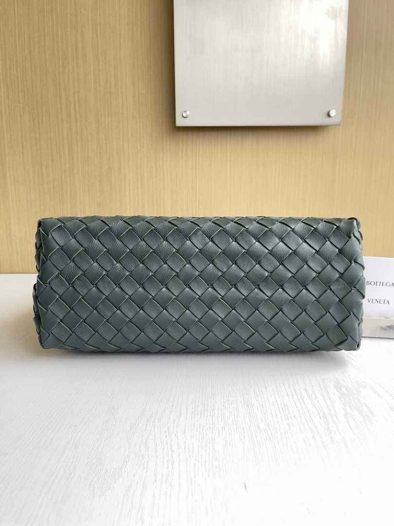 Bottega Veneta Medium Andiamo Bag 743572 Lambskin dark green