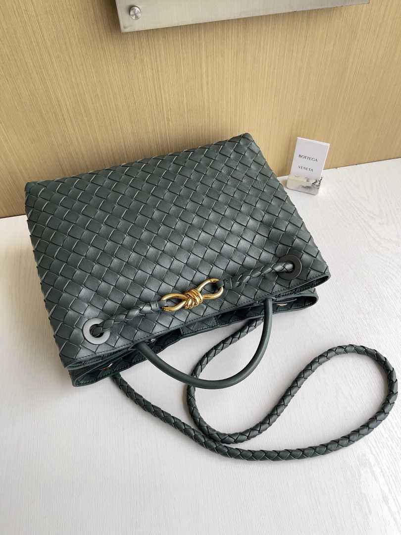 Bottega Veneta Medium Andiamo Bag 743572 Lambskin dark green