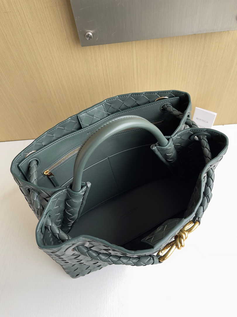 Bottega Veneta Medium Andiamo Bag 743572 Lambskin dark green