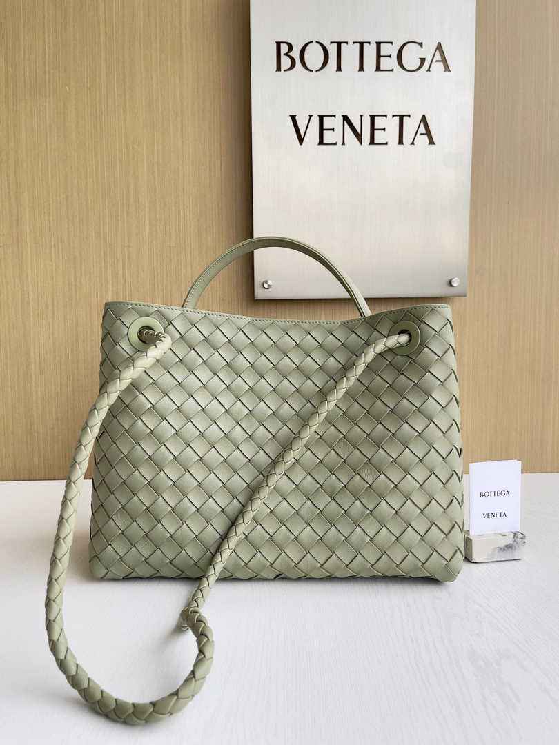 Bottega Veneta Medium Andiamo Bag 743572 Lambskin Green