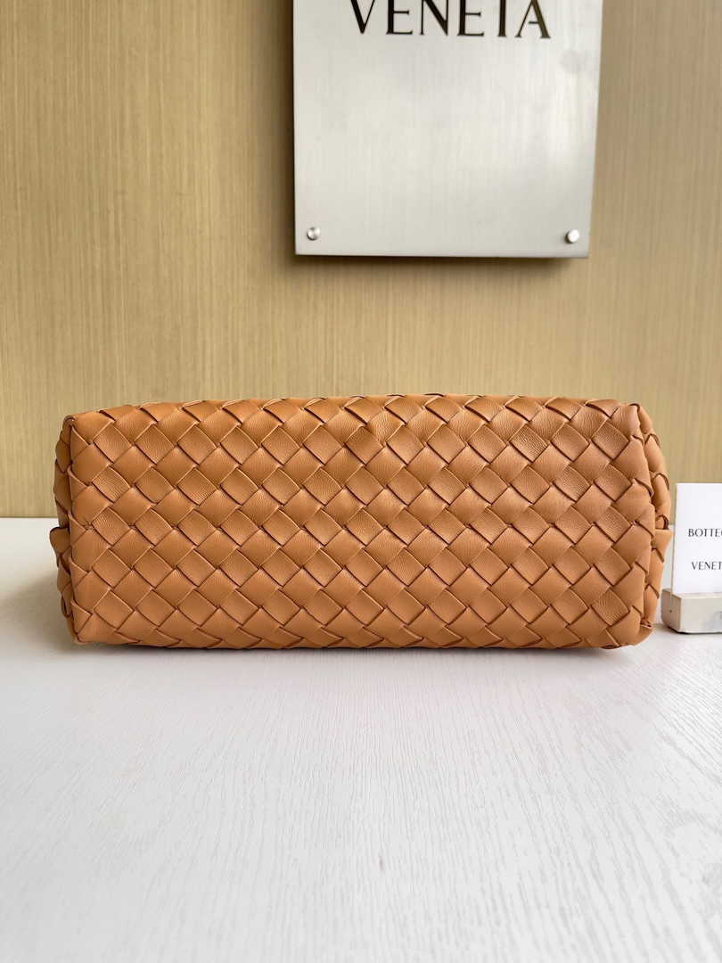 Bottega Veneta Medium Andiamo Bag 743572 Lambskin Brown