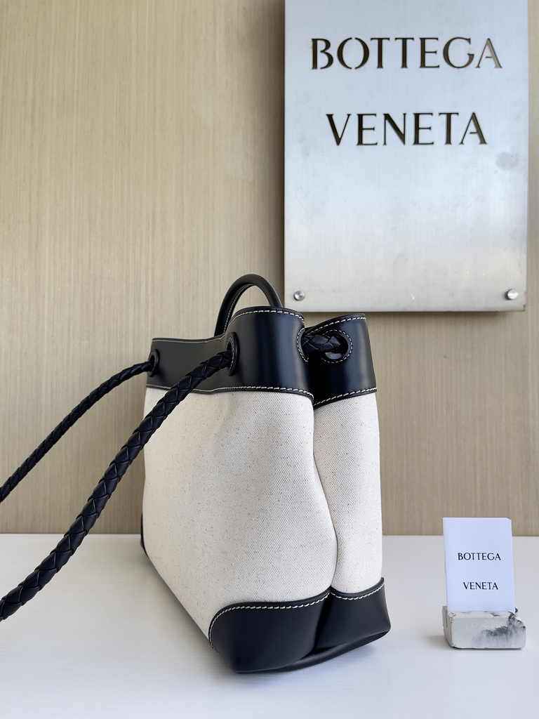 Bottega Veneta Medium Andiamo Bag 743572 Cotton Black Silver