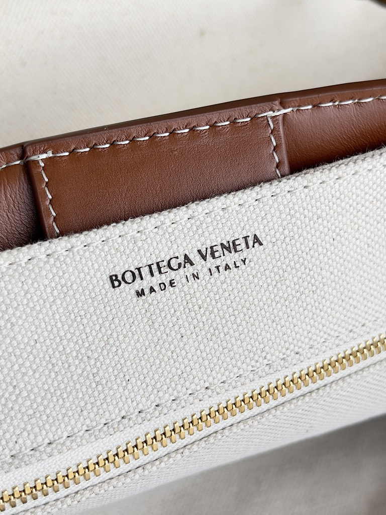 Bottega Veneta Medium Andiamo Bag 743572 Cotton Brown