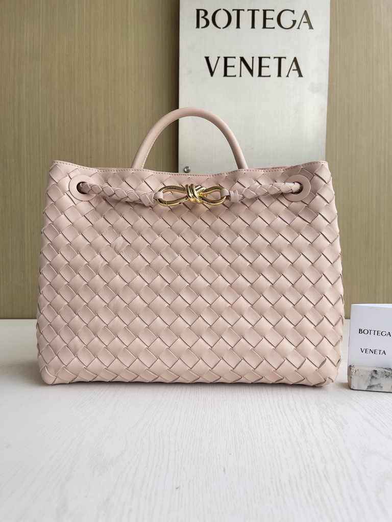 Bottega Veneta Medium Andiamo Bag 743572 Lambskin Light Pink