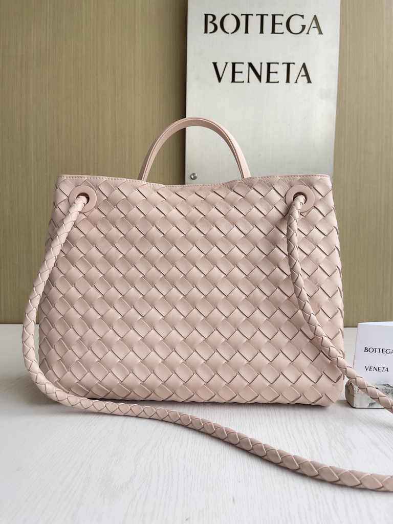 Bottega Veneta Medium Andiamo Bag 743572 Lambskin Light Pink