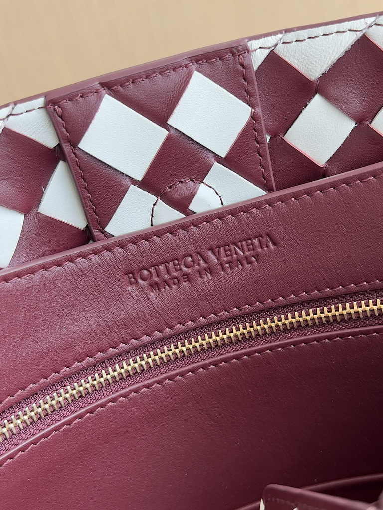 Bottega Veneta Medium Andiamo Bag 743572 Lambskin White Red