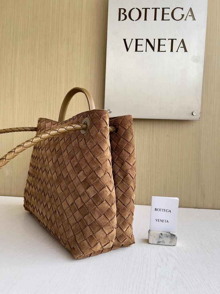 Bottega Veneta Medium Andiamo Bag 743572 Calfskin Tan