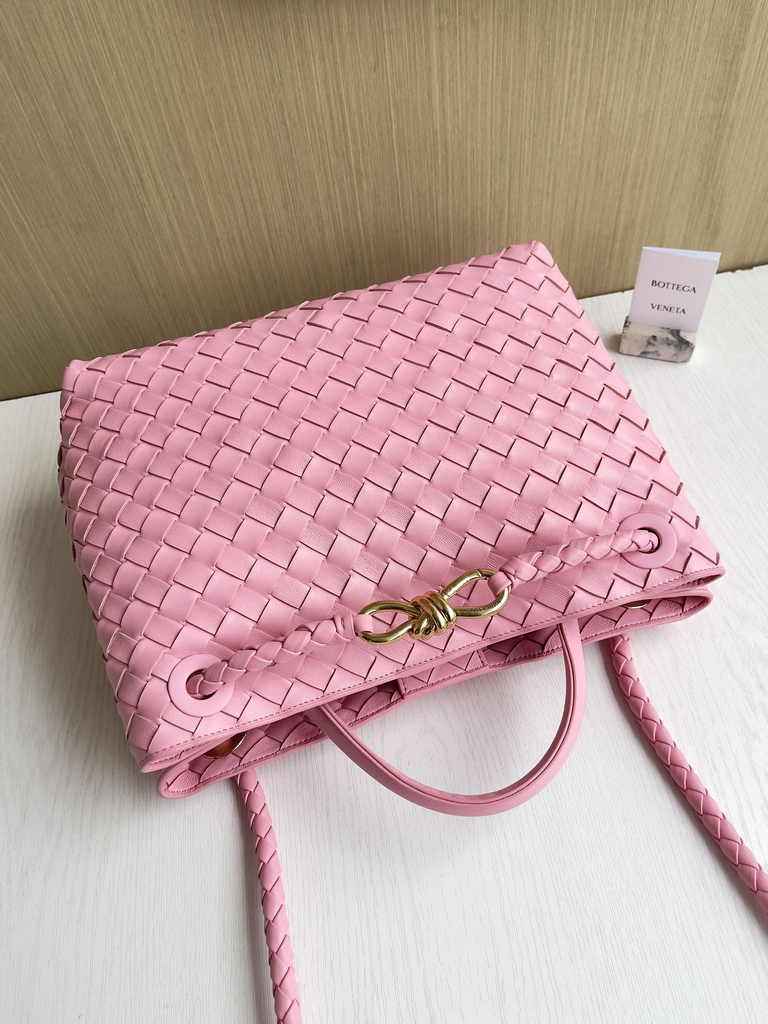 Bottega Veneta Medium Andiamo Bag 743572 Lambskin Pink