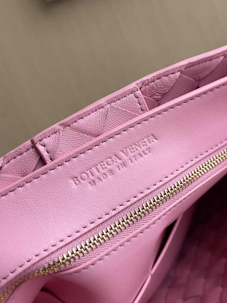 Bottega Veneta Medium Andiamo Bag 743572 Lambskin Pink