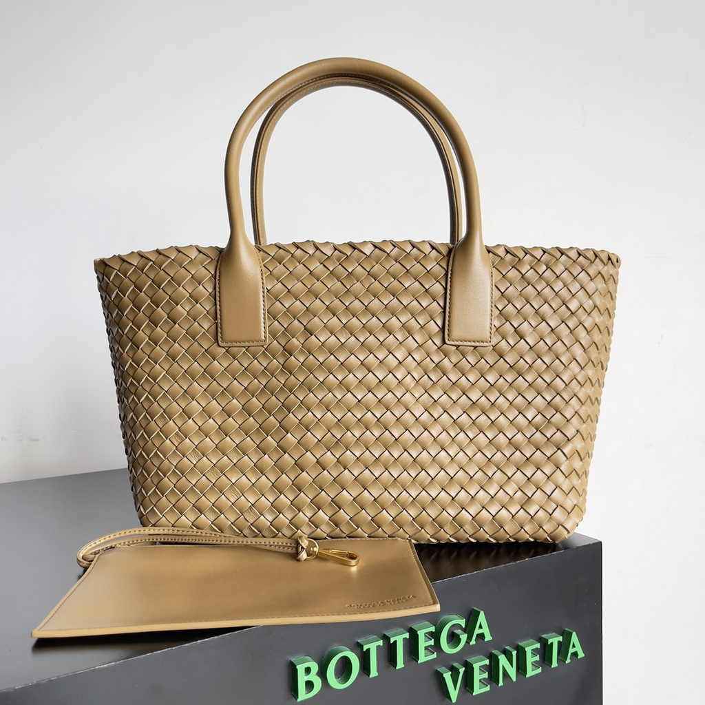 Bottega Veneta Medium Cabat Bag 608810 lambskin leather Tan