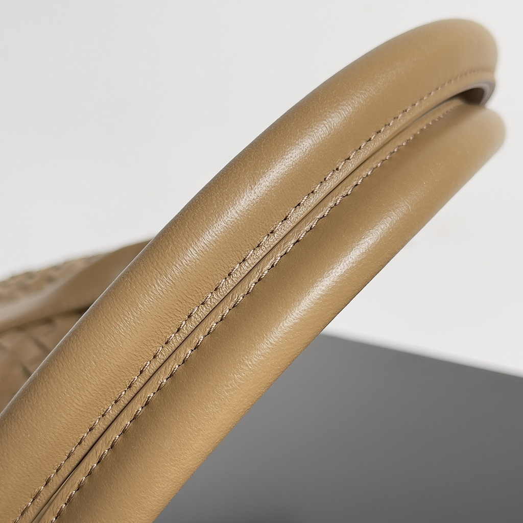 Bottega Veneta Medium Cabat Bag 608810 lambskin leather Tan