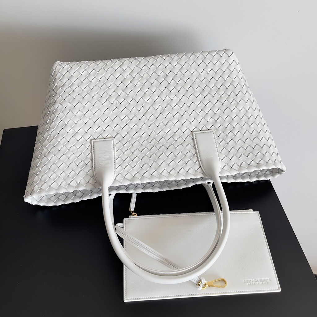 Bottega Veneta Medium Cabat Bag 608810 white lambskin leather