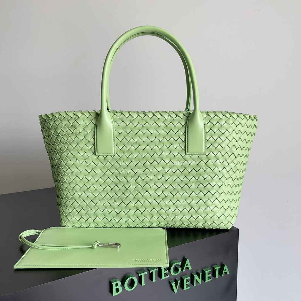 Bottega Veneta Medium Cabat Bag 608810 Green lambskin leather