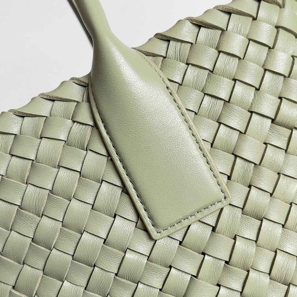 Bottega Veneta Medium Cabat Bag 608810 light green lambskin leather