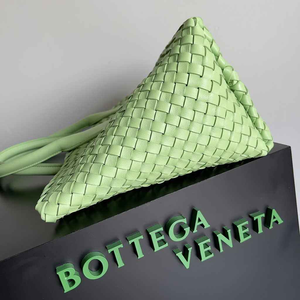 Bottega Veneta Medium Cabat Bag 608810 Green lambskin leather