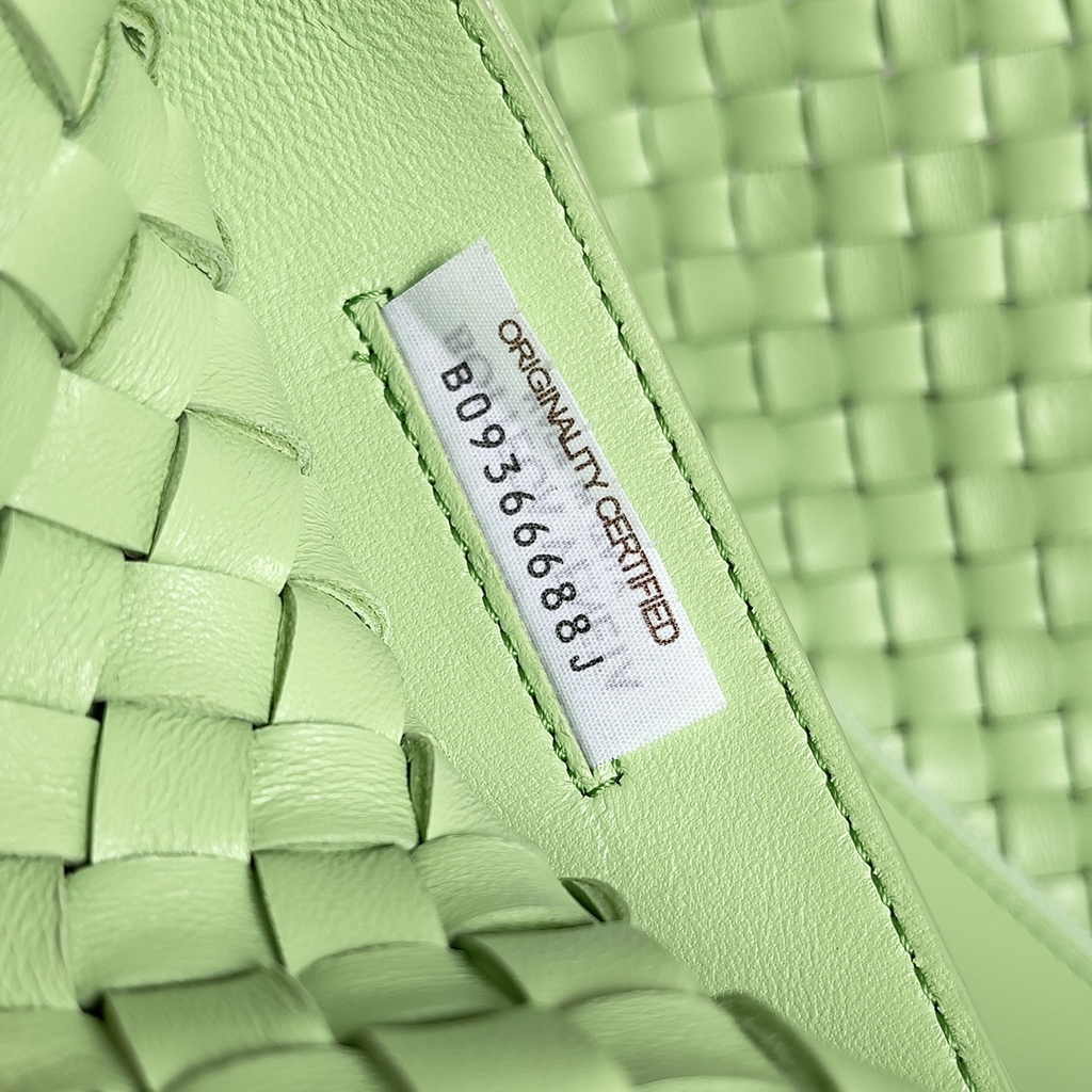 Bottega Veneta Medium Cabat Bag 608810 Green lambskin leather