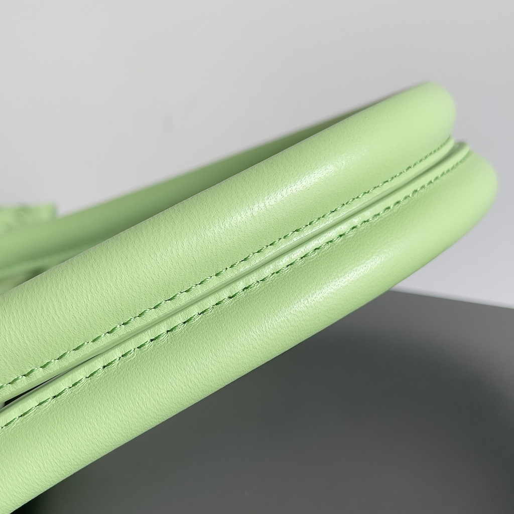 Bottega Veneta Medium Cabat Bag 608810 Green lambskin leather