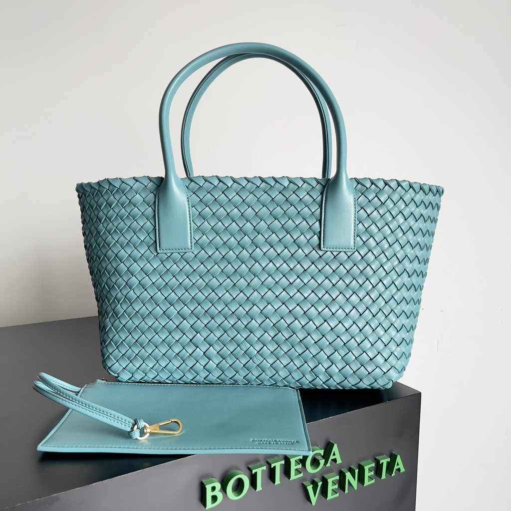 Bottega Veneta Medium Cabat Bag 608810 lambskin leather light blue