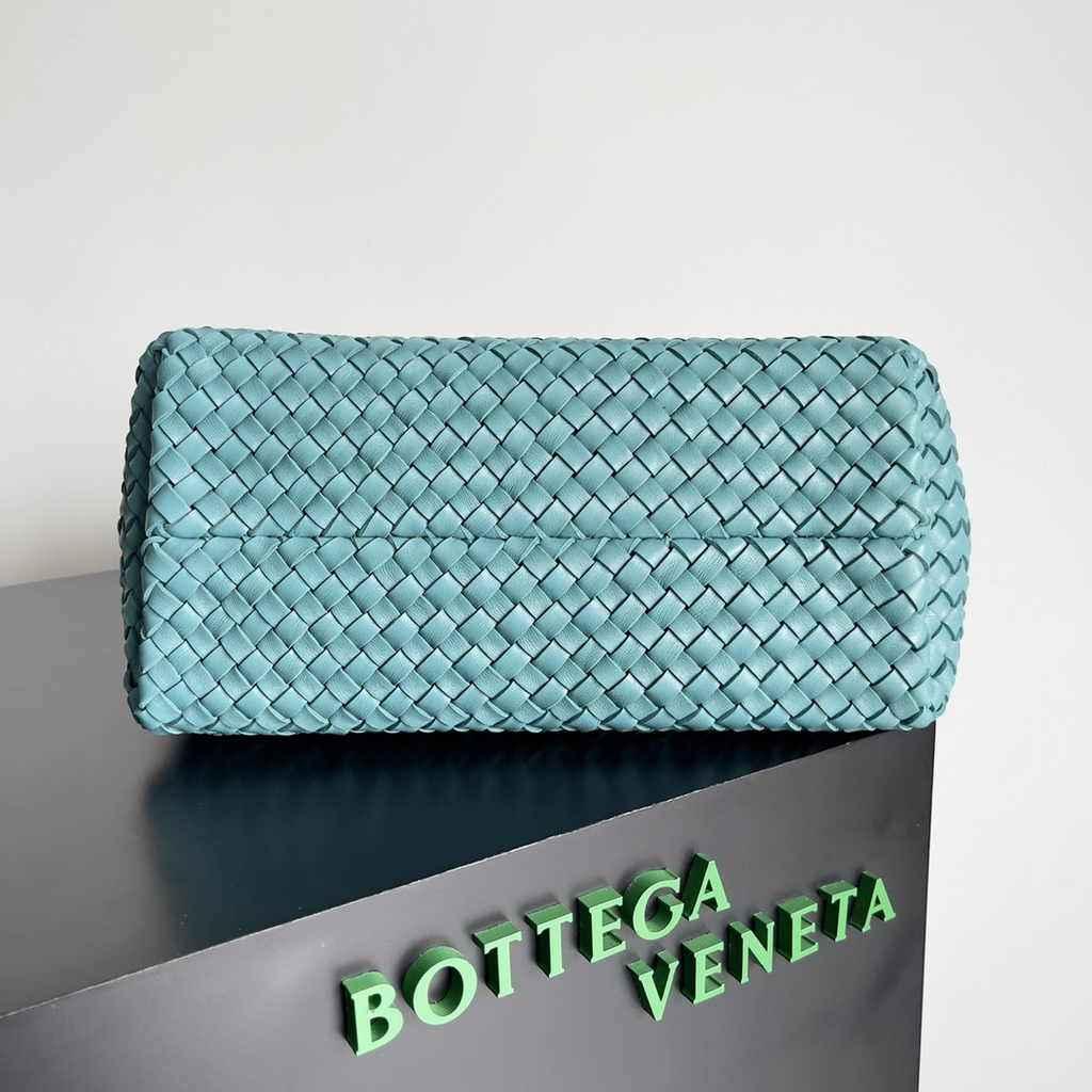 Bottega Veneta Medium Cabat Bag 608810 lambskin leather light blue