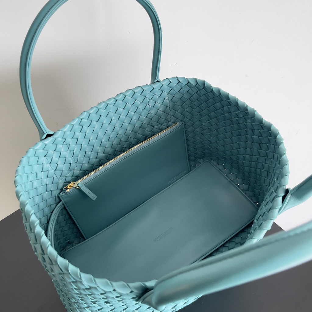 Bottega Veneta Medium Cabat Bag 608810 lambskin leather light blue