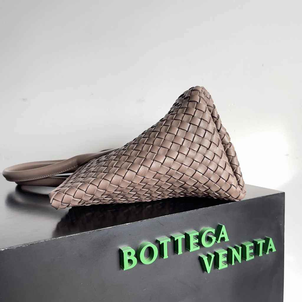 Bottega Veneta Medium Cabat Bag 608810 lambskin leather light pink
