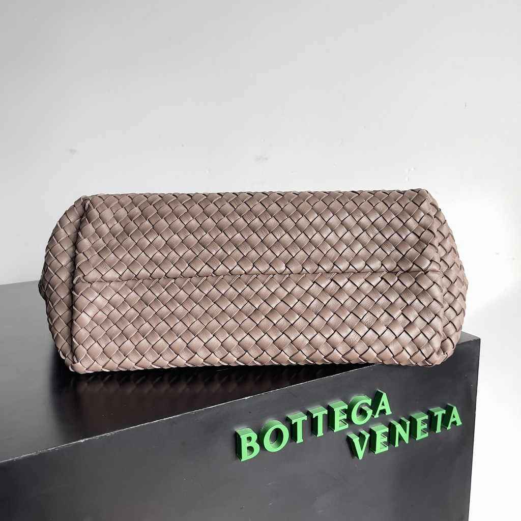 Bottega Veneta Medium Cabat Bag 608810 lambskin leather light pink