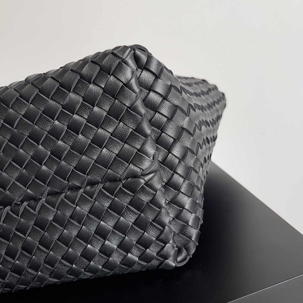 Bottega Veneta Medium Cabat Bag 608810 Black lambskin leather