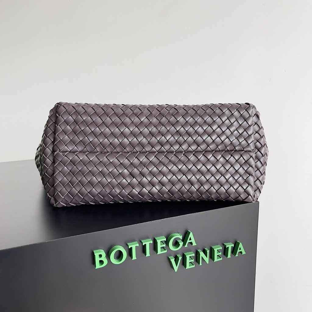 Bottega Veneta Medium Cabat Bag 608810 Fondant lambskin leather