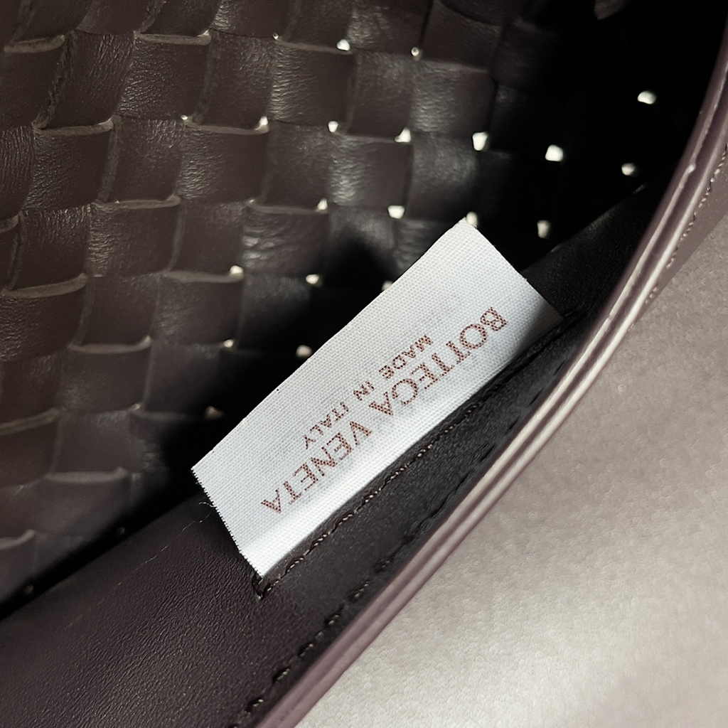 Bottega Veneta Medium Cabat Bag 608810 Fondant lambskin leather