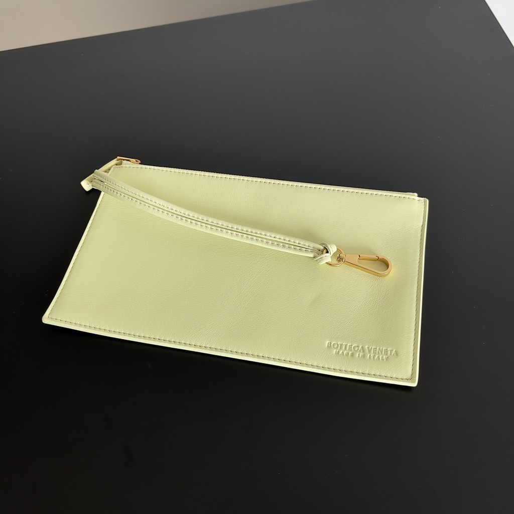 Bottega Veneta Medium Cabat Bag 608810 Yellow lambskin leather