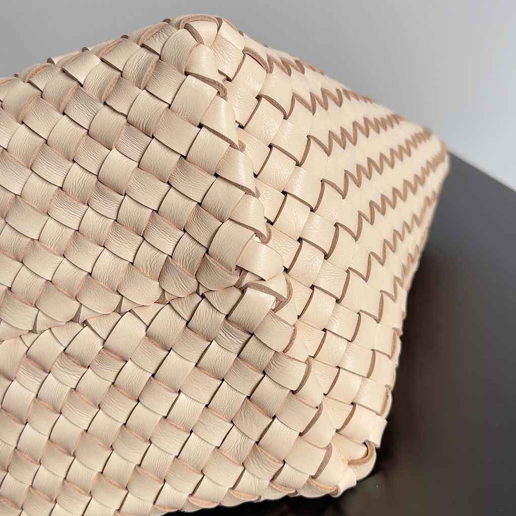 Bottega Veneta Medium Cabat Bag 608810 apricot lambskin leather