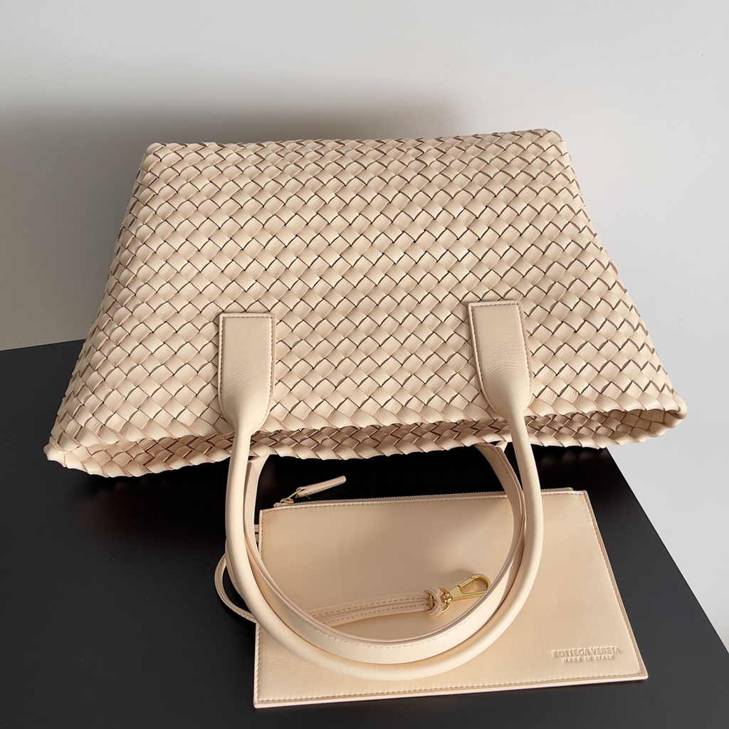 Bottega Veneta Medium Cabat Bag 608810 apricot lambskin leather