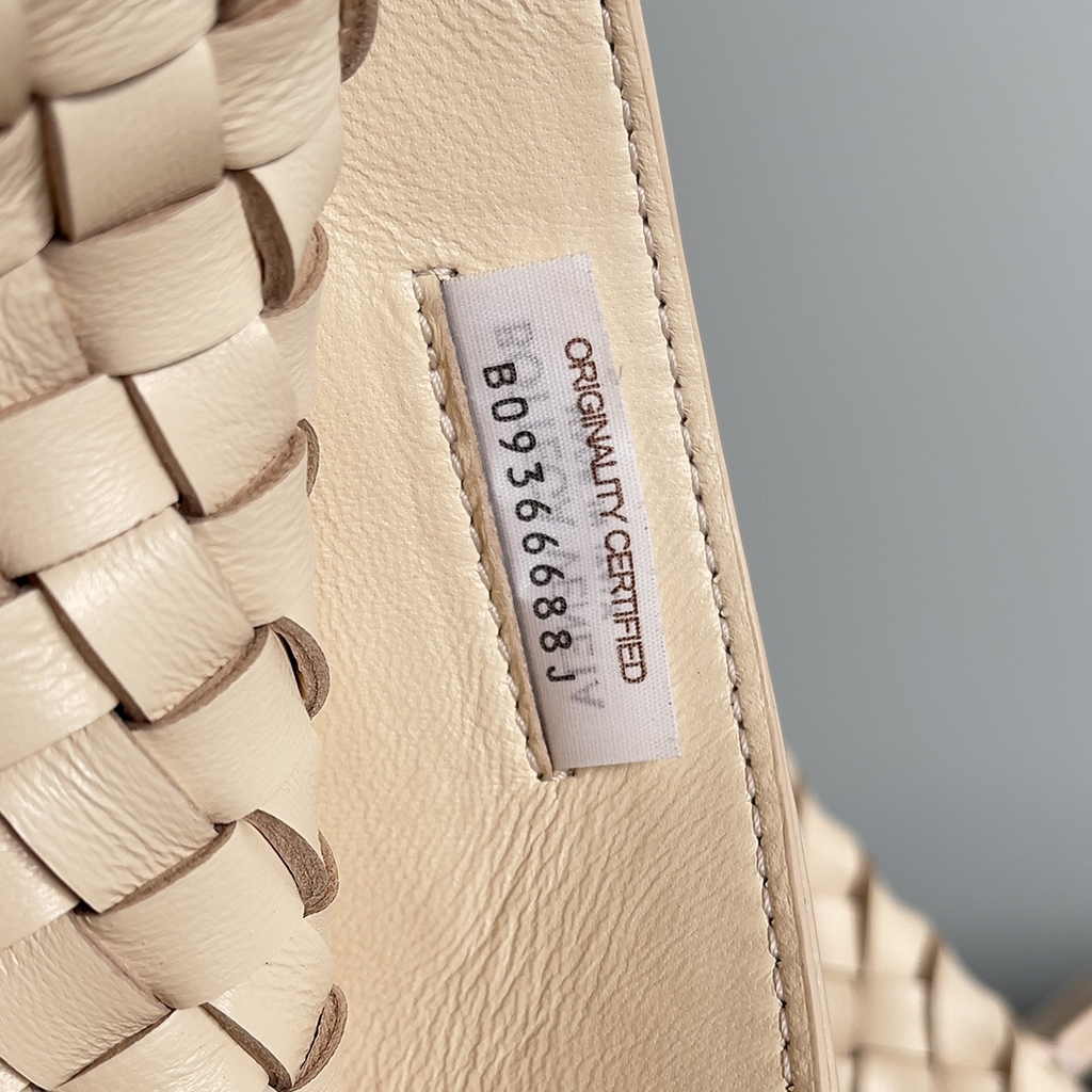 Bottega Veneta Medium Cabat Bag 608810 apricot lambskin leather