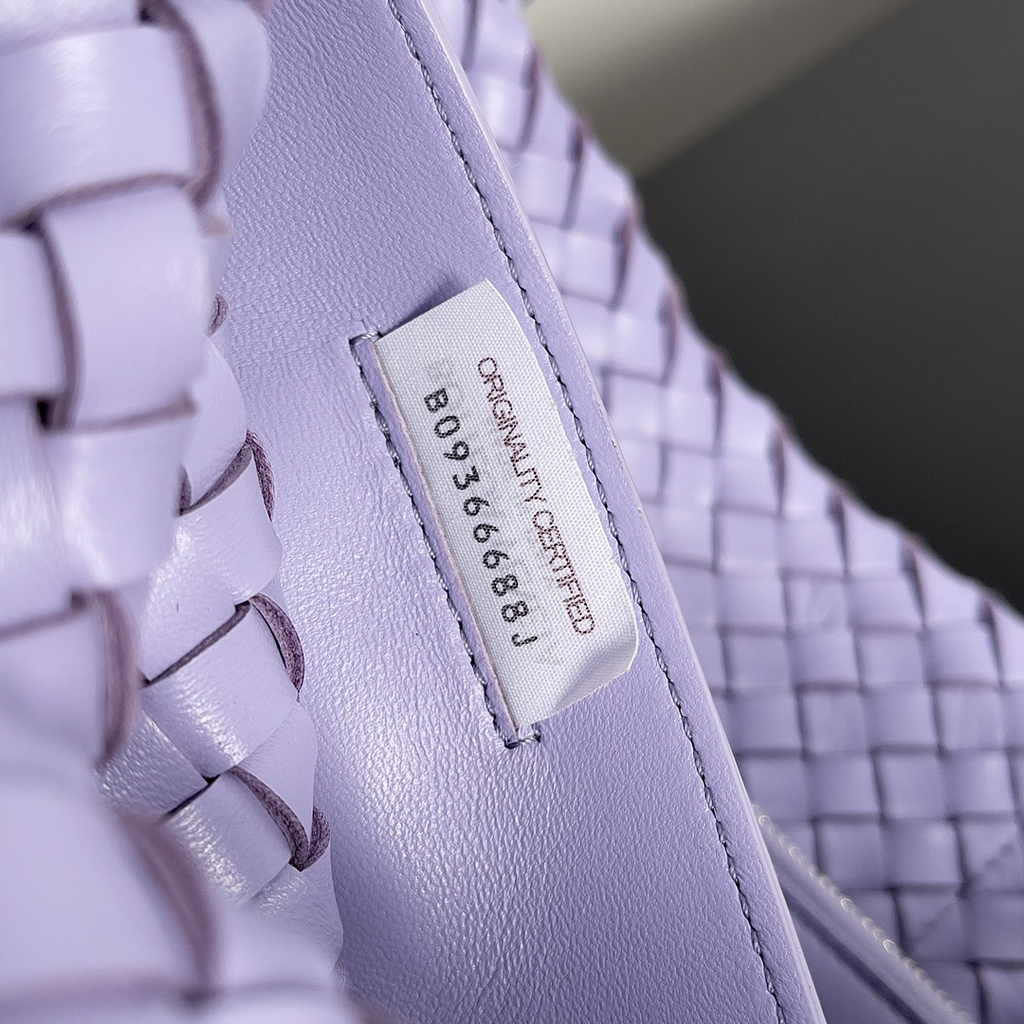 Bottega Veneta Medium Cabat Bag 608810 purple lambskin leather