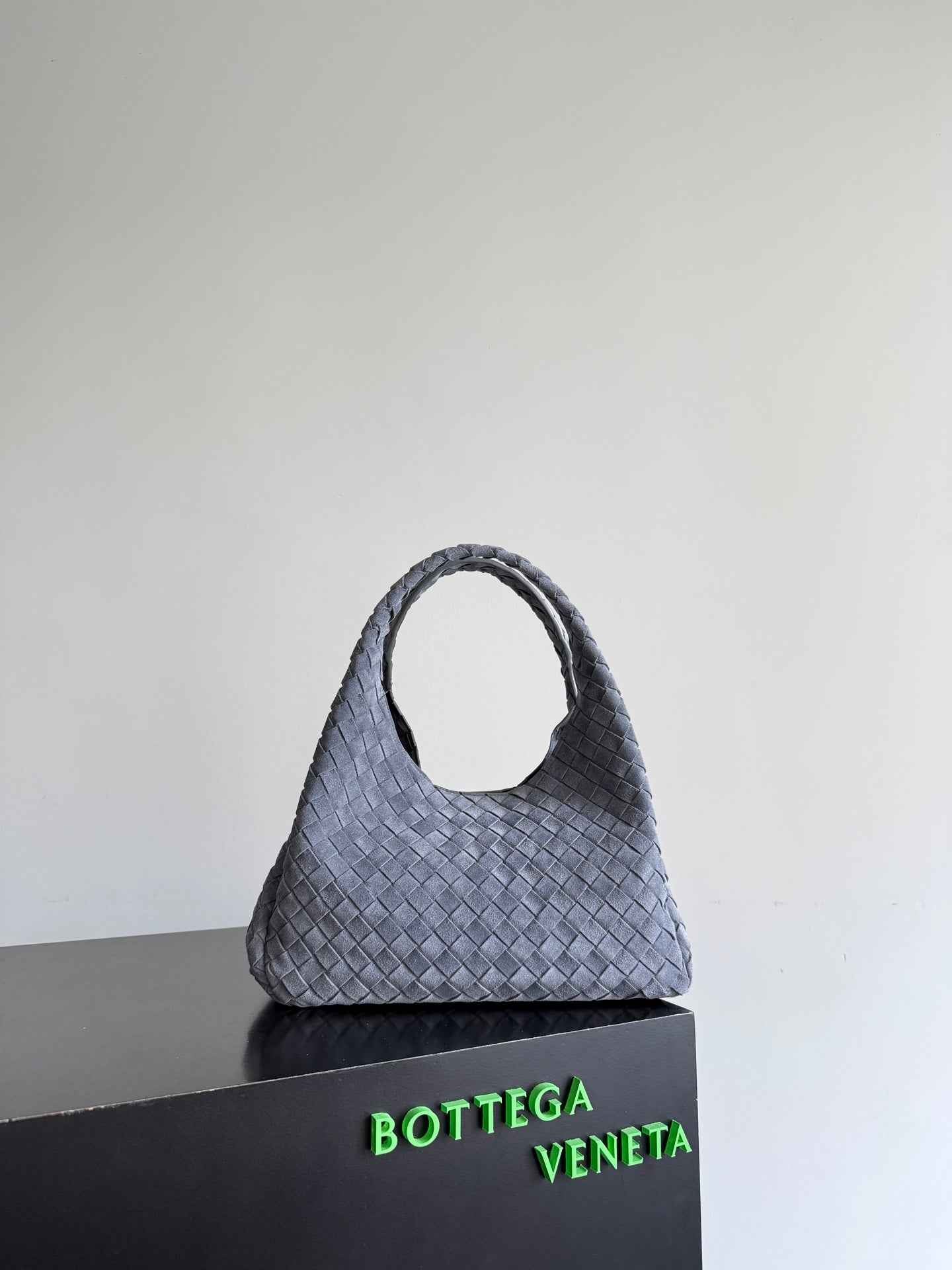 Bottega Veneta Medium Campana Bag 844249 in Suede Blue