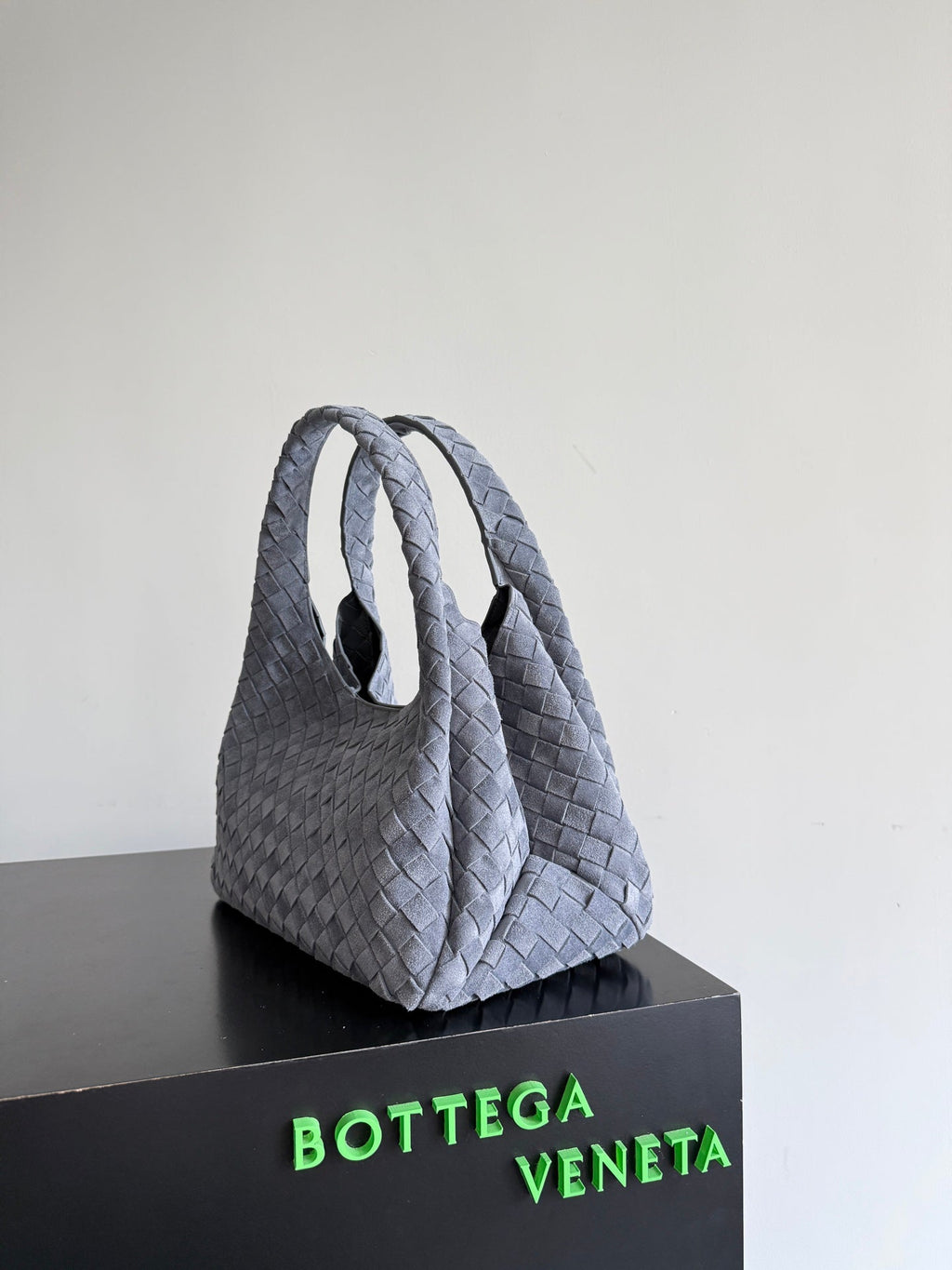 Bottega Veneta Medium Campana Bag 844249 in Suede Blue