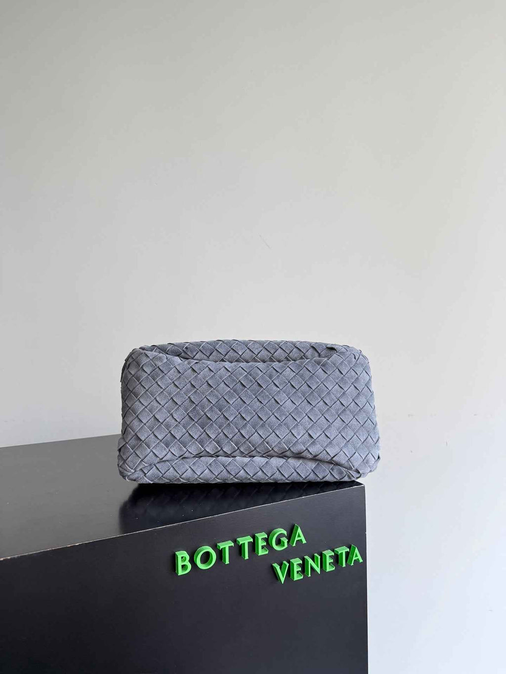 Bottega Veneta Medium Campana Bag 844249 in Suede Blue