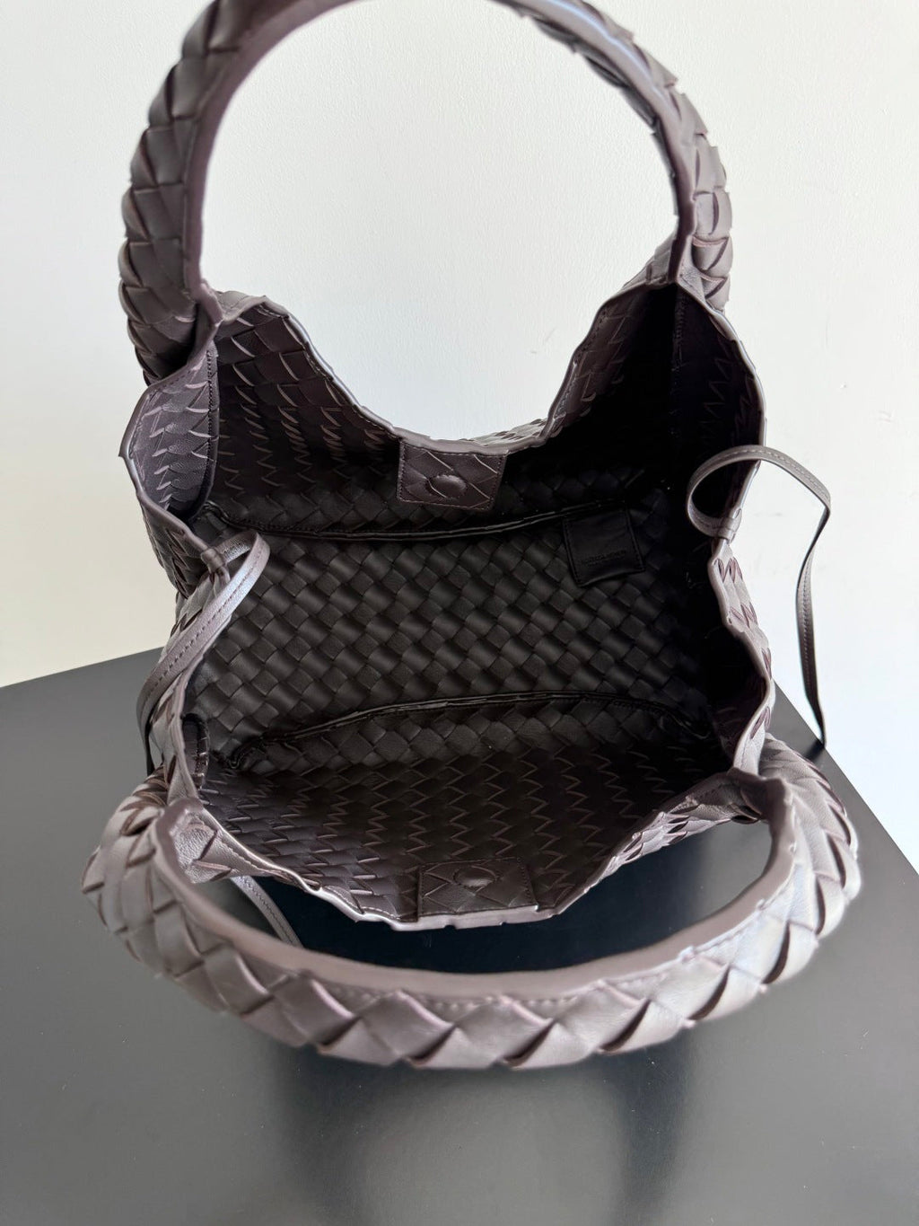 Bottega Veneta Medium Campana Bag 844249 in Coffee